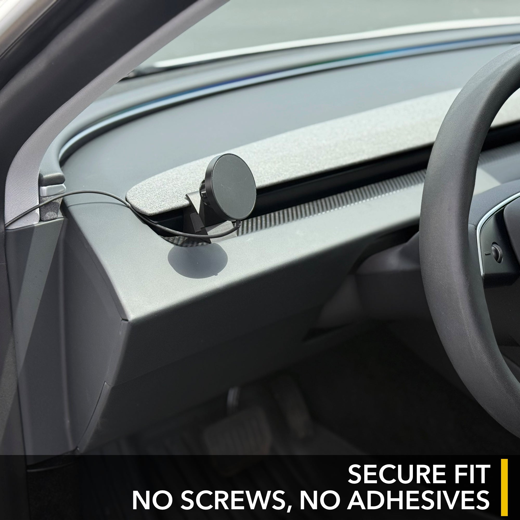 Dashboard Magnetic Phone Mount / Charger | Tesla Model 3 Highland, Model Y Juniper