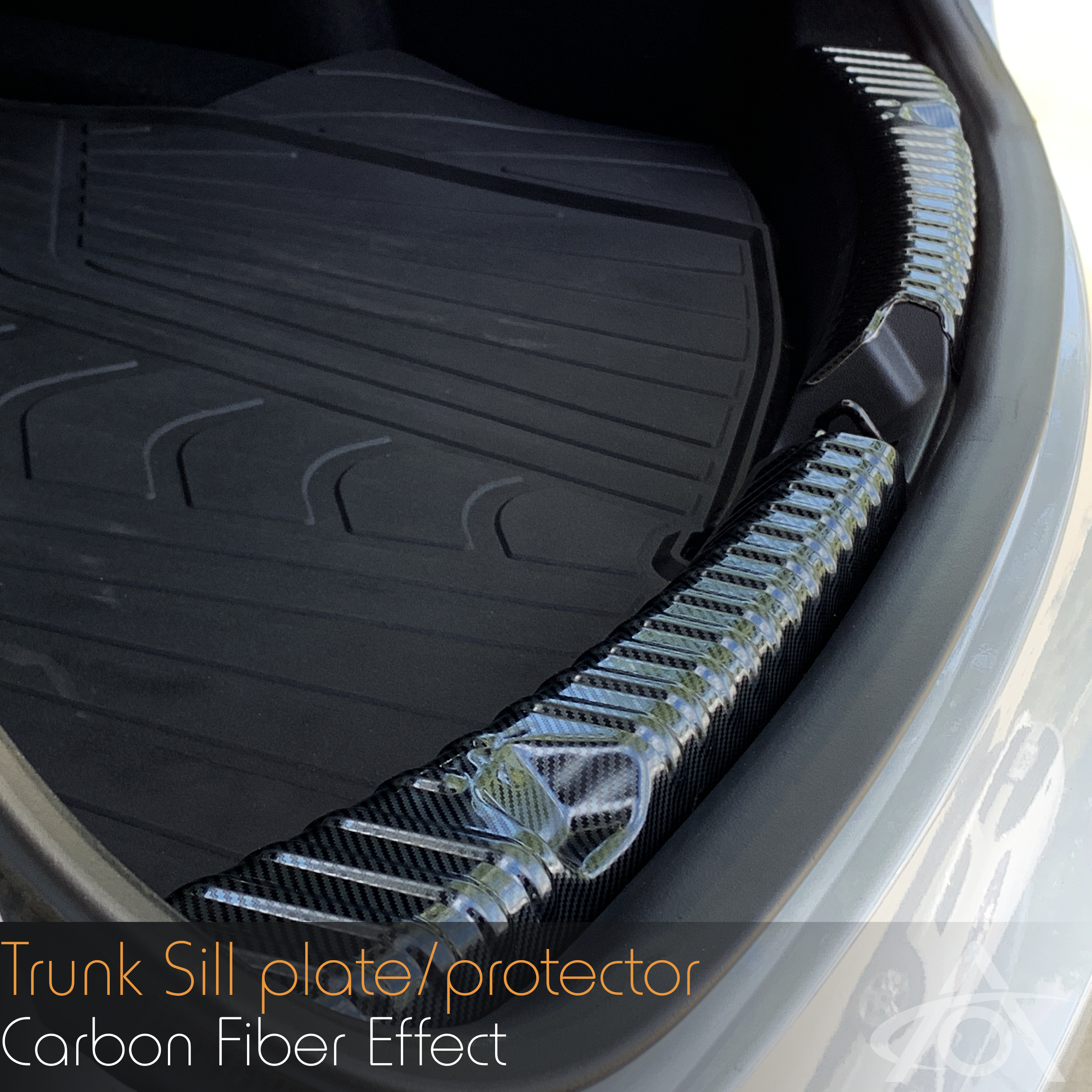 Trunk sill protector in Carbon Fiber
